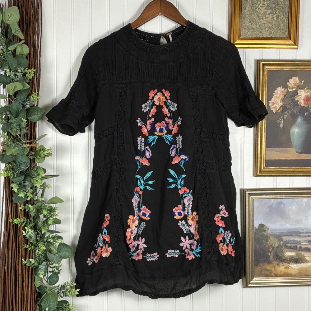 Free People Embroidered Mini Dress Womens M Black Excellent Boho Floral Lace